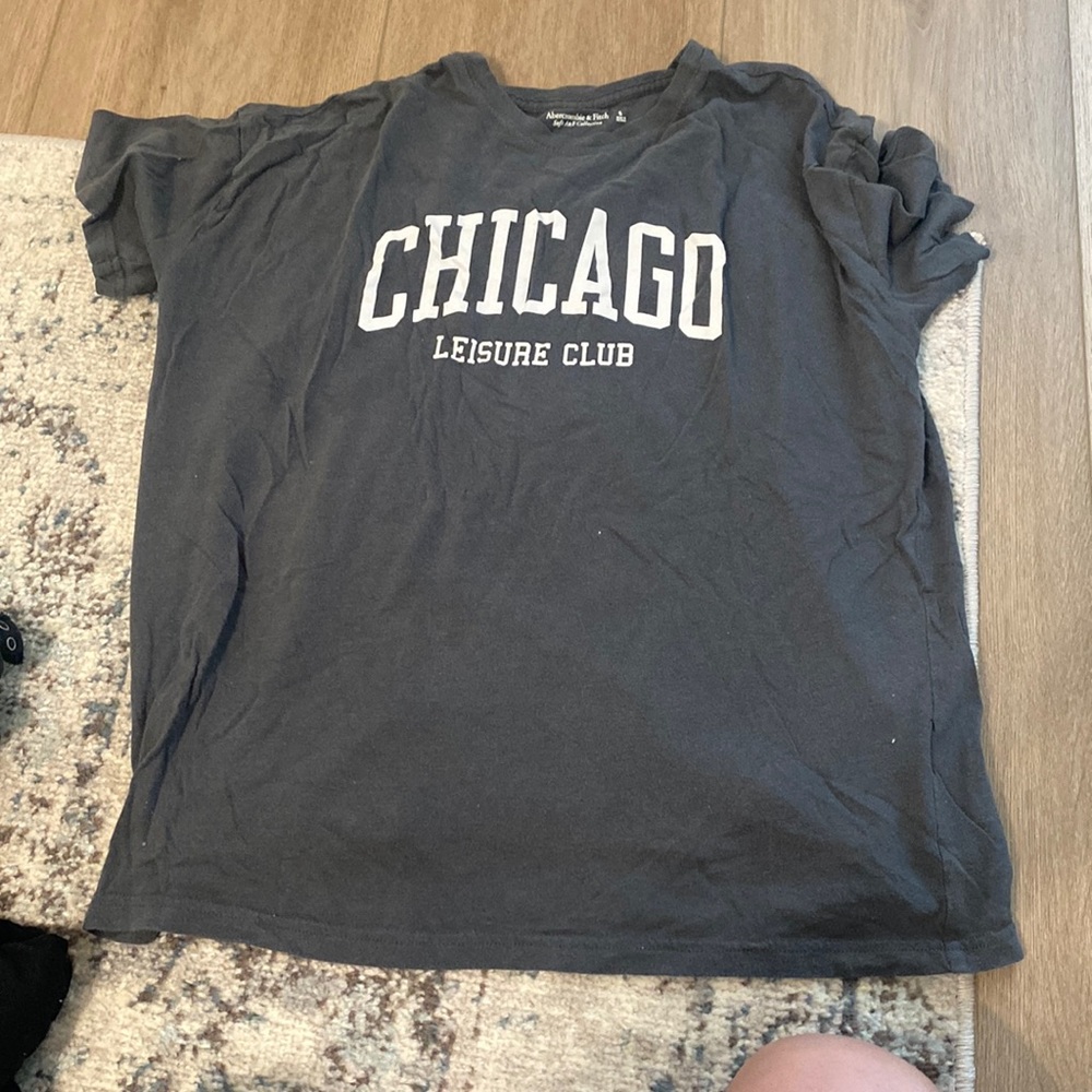 Chicago Abercrombie graphic tee